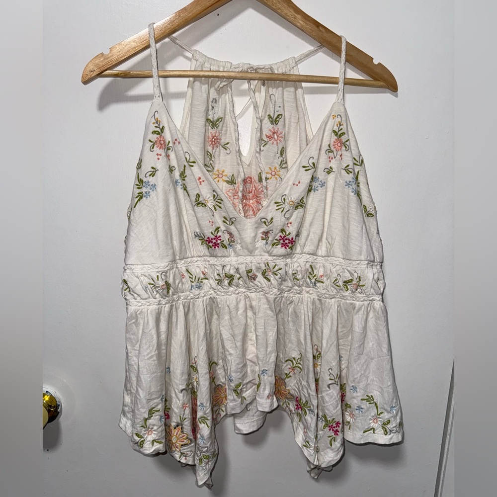 Anthropologie White Floral Embroidered Blouse